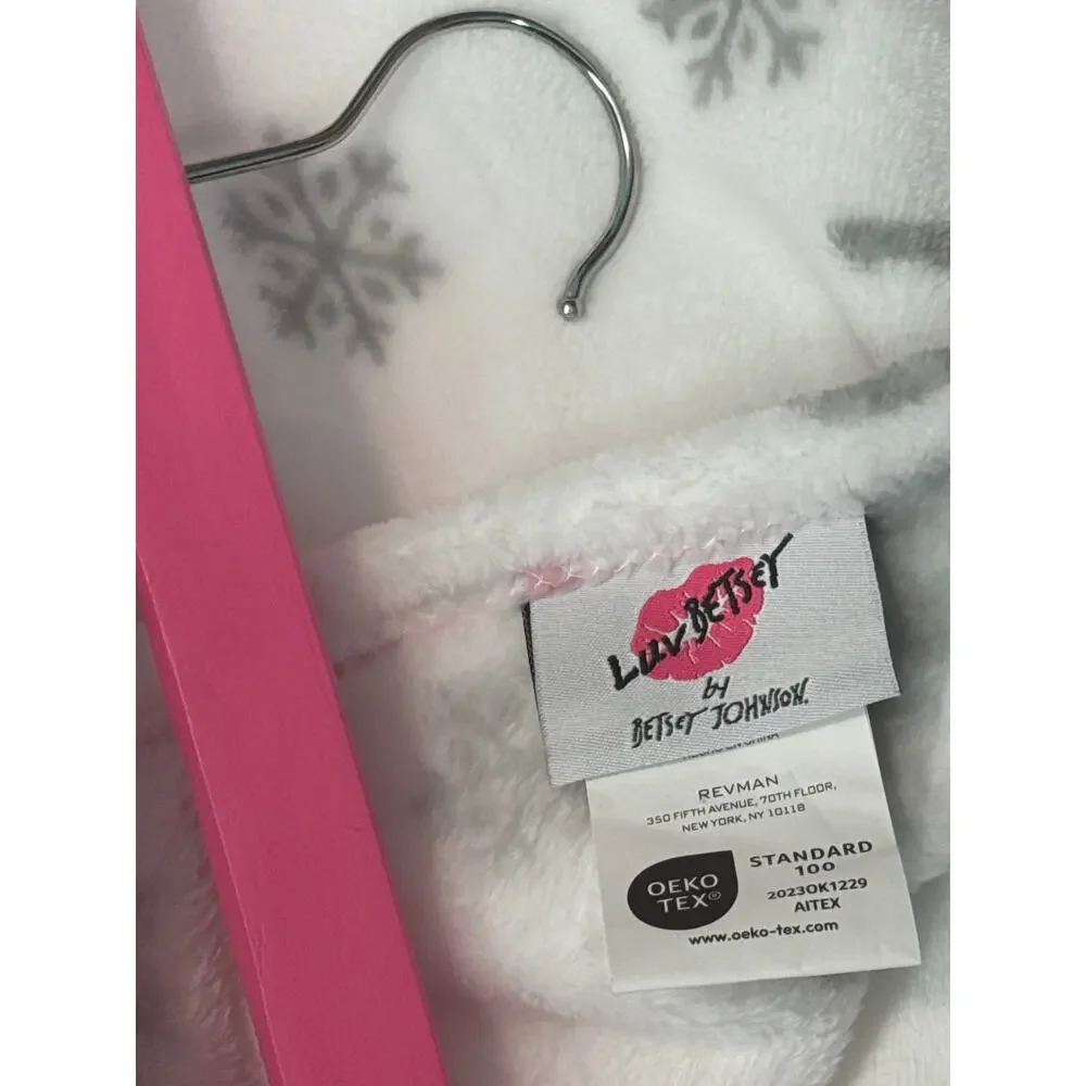 Betsey Johnson get ready